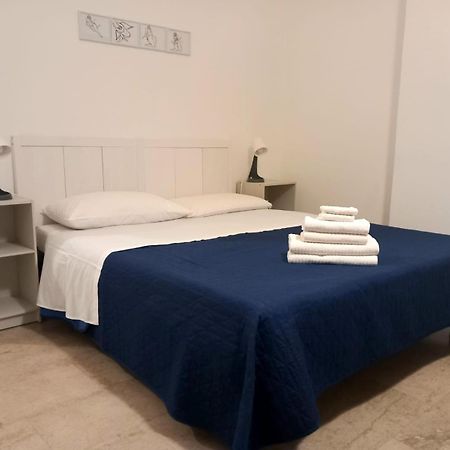 Appartamento Casa Carina In Centro Palermo Esterno foto