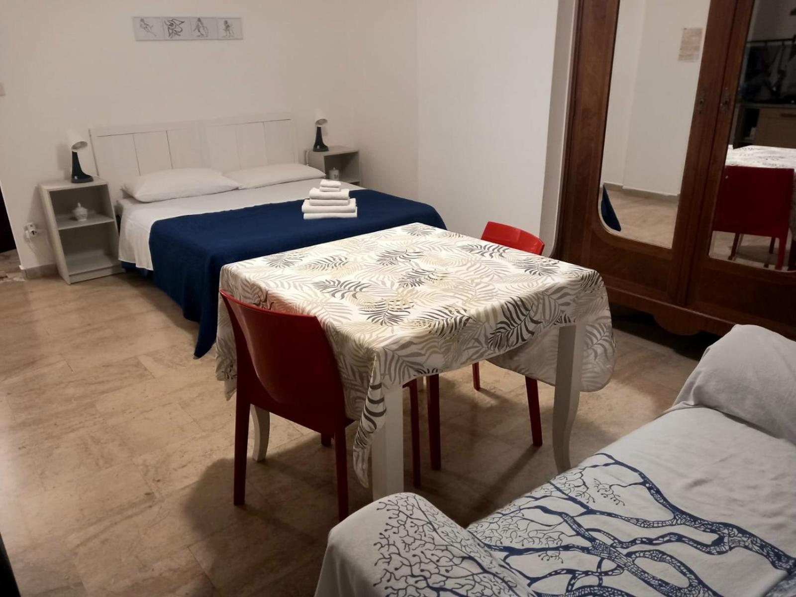 Appartamento Casa Carina In Centro Palermo Esterno foto